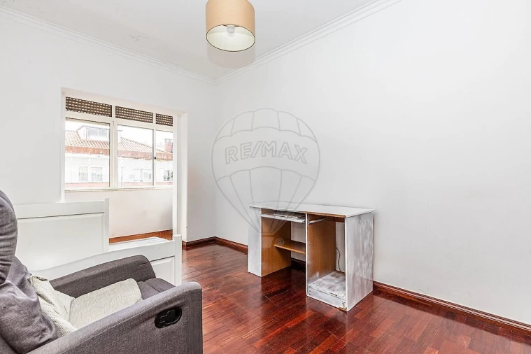 Apartamento T2 para Venda em Águas Livres Foto 6