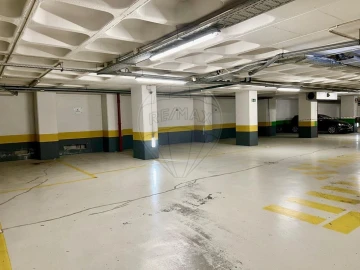 Escritório para Arrendamento em Avenidas Novas