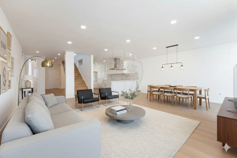 Moradia T4 para Venda em Ericeira Foto 4