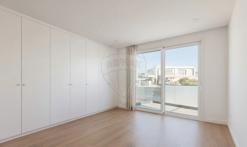 Moradia T4 para Venda em Ericeira Foto 9