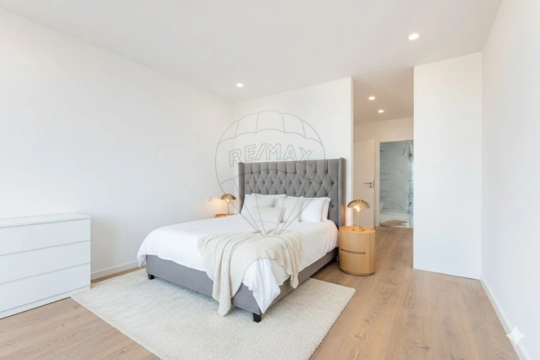 Moradia T4 para Venda em Ericeira Foto 13