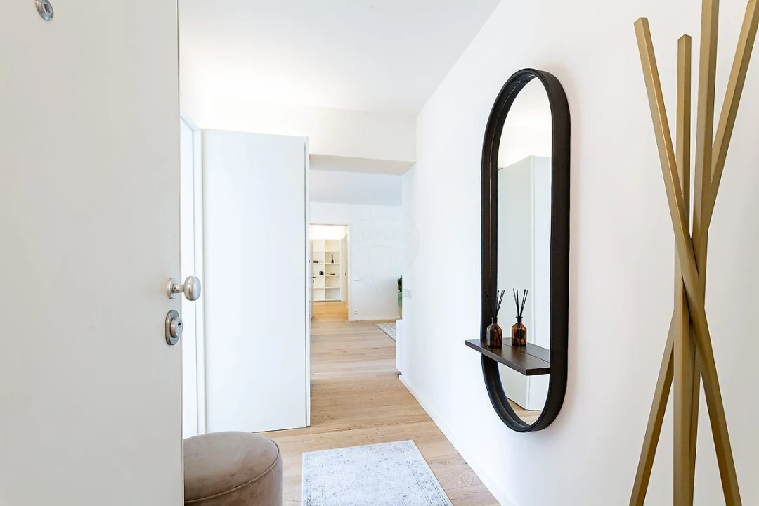 Apartamento T3 para Venda em Areeiro Foto 4