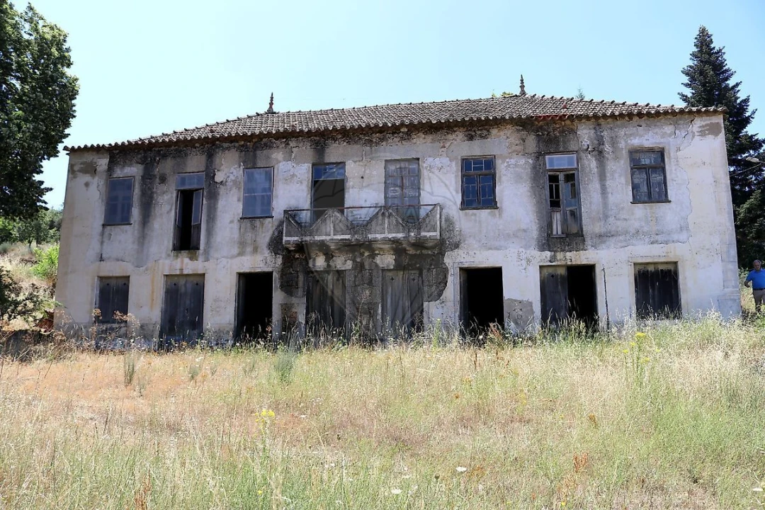 Moradia T7 para Venda em Cerdeira Foto 14