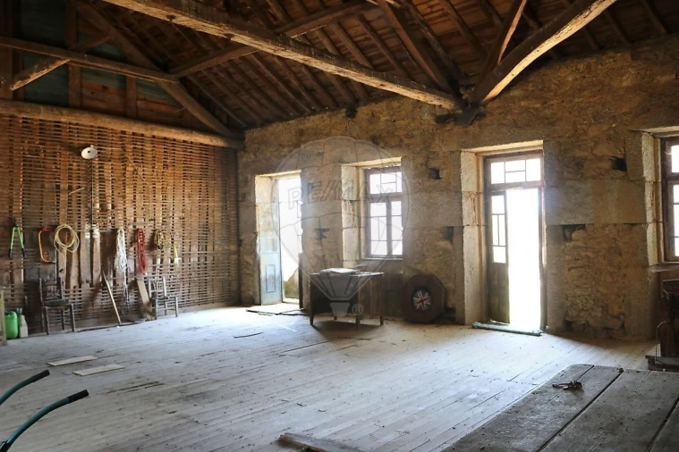 Moradia T7 para Venda em Cerdeira Foto 6