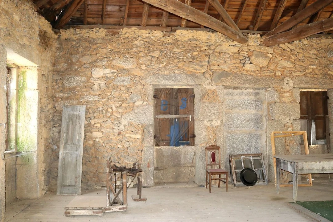 Moradia T7 para Venda em Cerdeira Foto 3