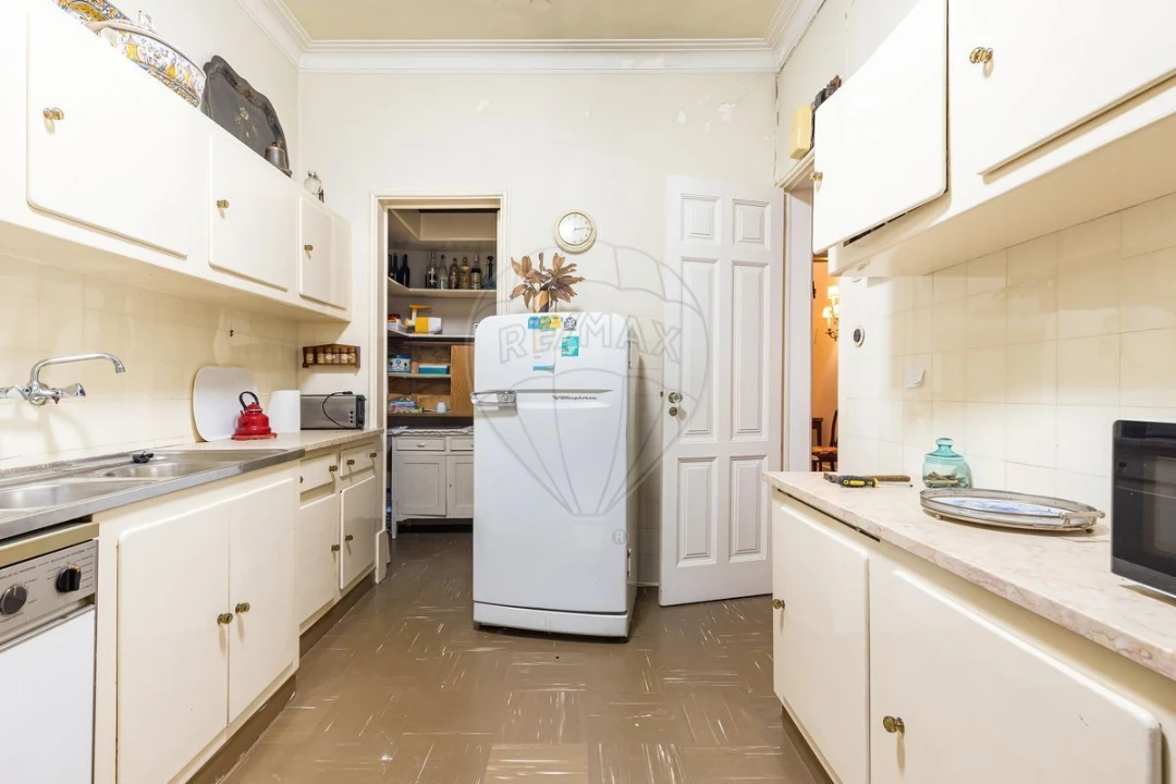 Apartamento T4 para Venda em Avenidas Novas Foto 18