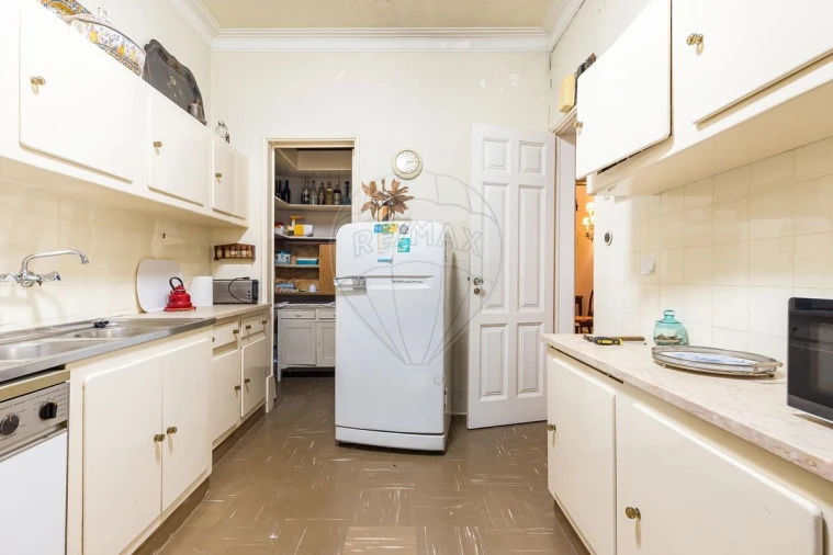 Apartamento T4 para Venda em Avenidas Novas Foto 18