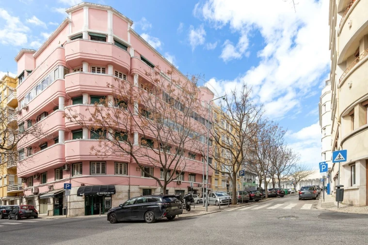 Apartamento T4 para Venda em Avenidas Novas Foto 3