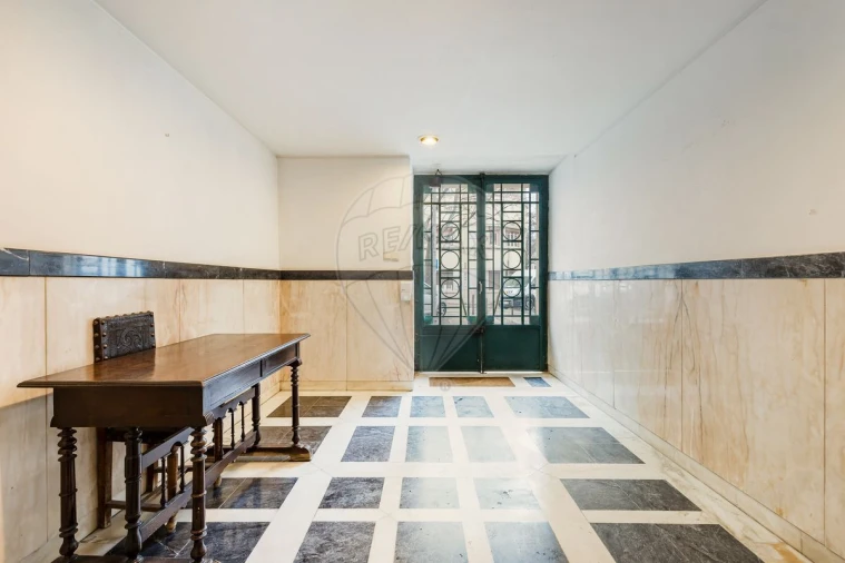 Apartamento T4 para Venda em Avenidas Novas Foto 5