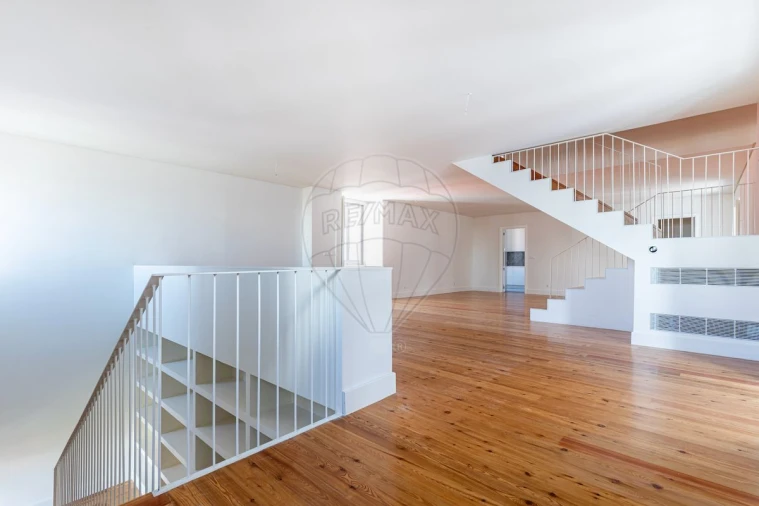 Apartamento T2 para Venda em Estrela Foto 9