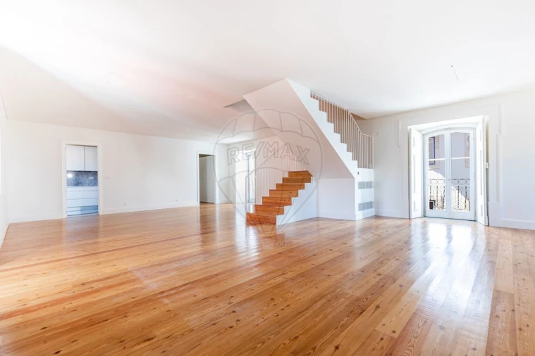 Apartamento T2 para Venda em Estrela Foto 11