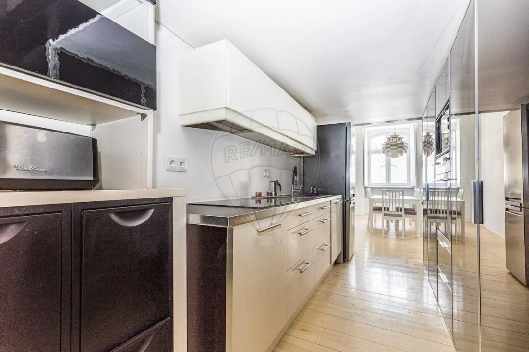 Apartamento T0 para Venda em Santa Maria Maior Foto 6