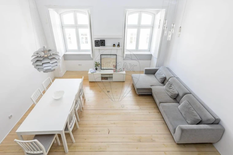 Apartamento T0 para Venda em Santa Maria Maior Foto 2