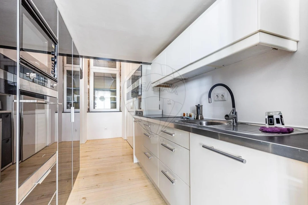 Apartamento T0 para Venda em Santa Maria Maior Foto 5