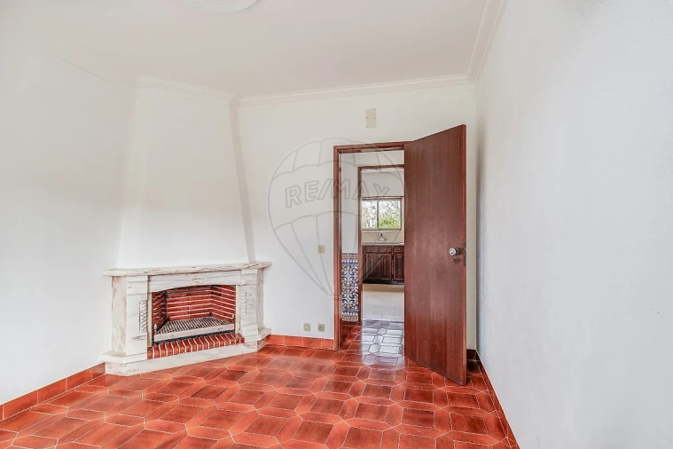 Moradia T3 para Venda em Colares Foto 5