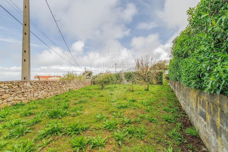 Moradia T3 para Venda em Colares Foto 24