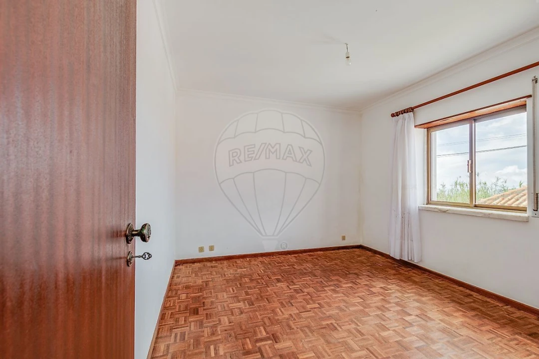 Moradia T3 para Venda em Colares Foto 9