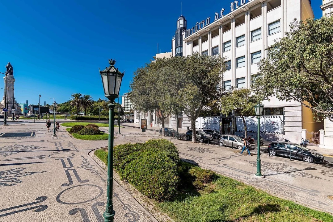 Apartamento T1 para Venda em Santo António Foto 32