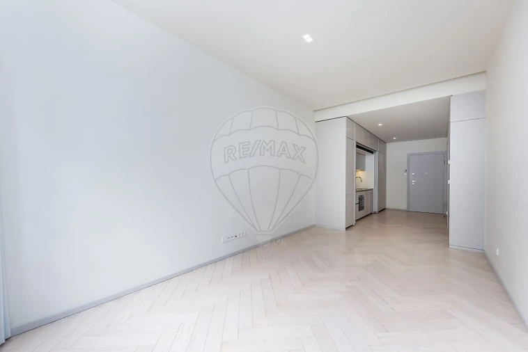 Apartamento T1 para Venda em Santo António Foto 12