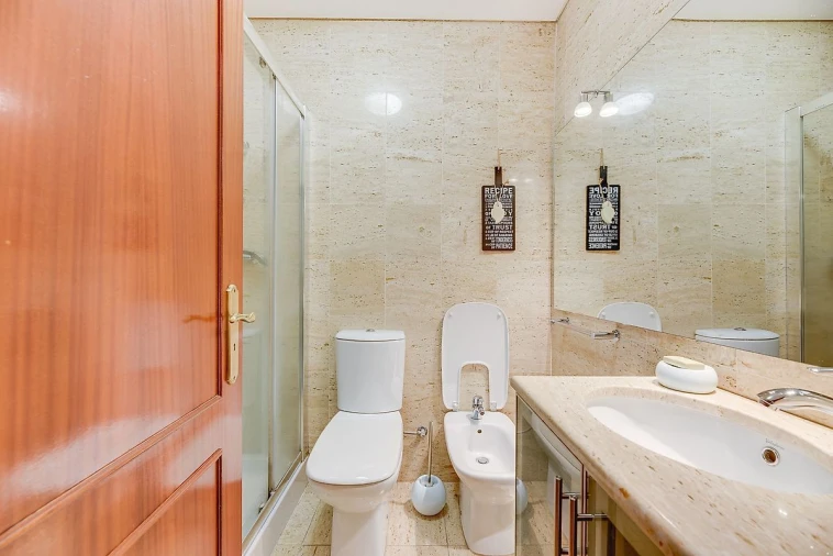 Apartamento T2 para Venda em Alfragide Foto 17