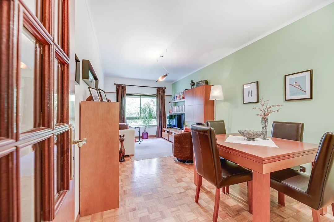 Apartamento T2 para Venda em Alfragide Foto 18