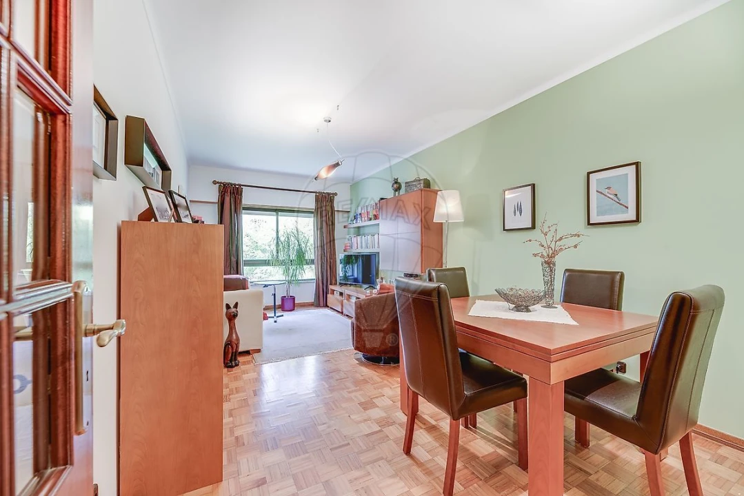 Apartamento T2 para Venda em Alfragide Foto 19