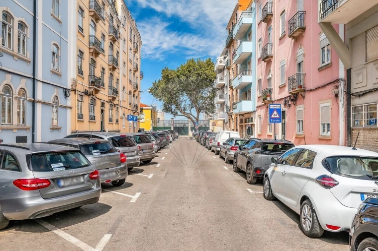 Apartamento T3 para Venda em Campo de Ourique Foto 30