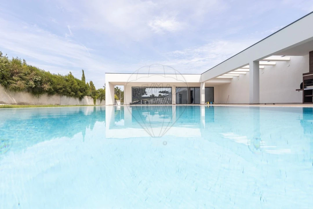 Moradia T4 para Venda em Corroios Foto 48