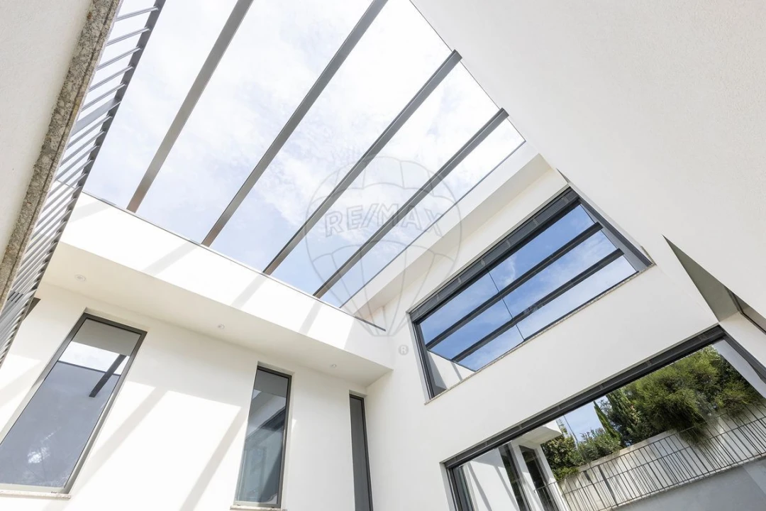 Moradia T4 para Venda em Corroios Foto 38