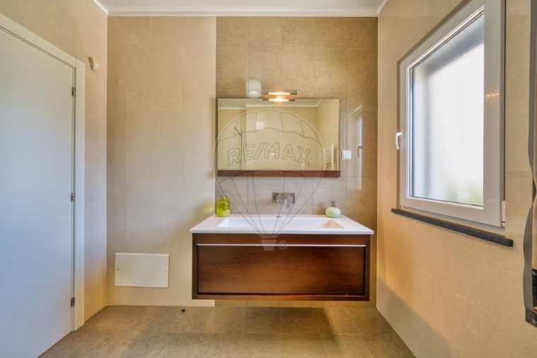 Moradia T5 para Venda em Riachos Foto 43