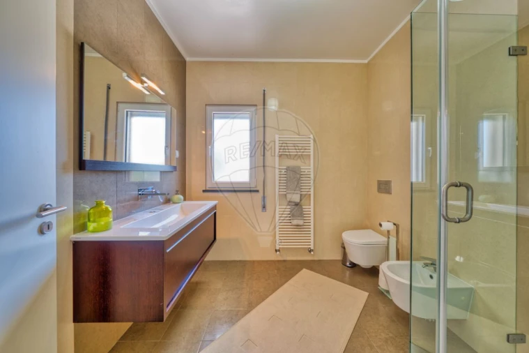 Moradia T5 para Venda em Riachos Foto 42