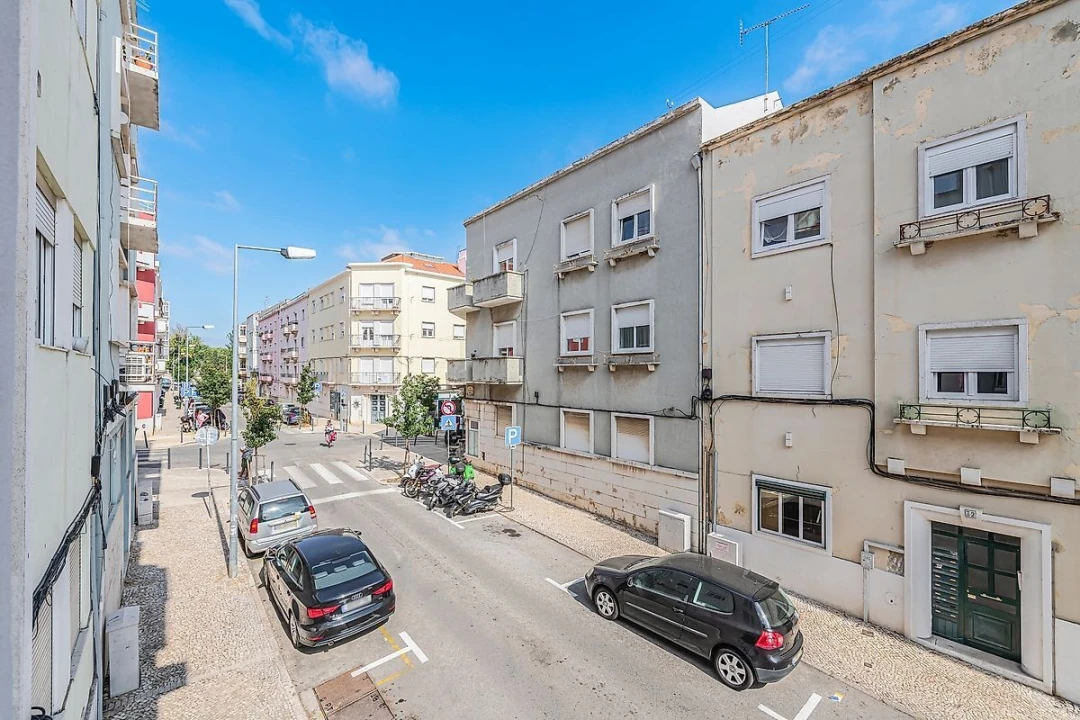 Apartamento T2 para Venda em Penha de França Foto 12