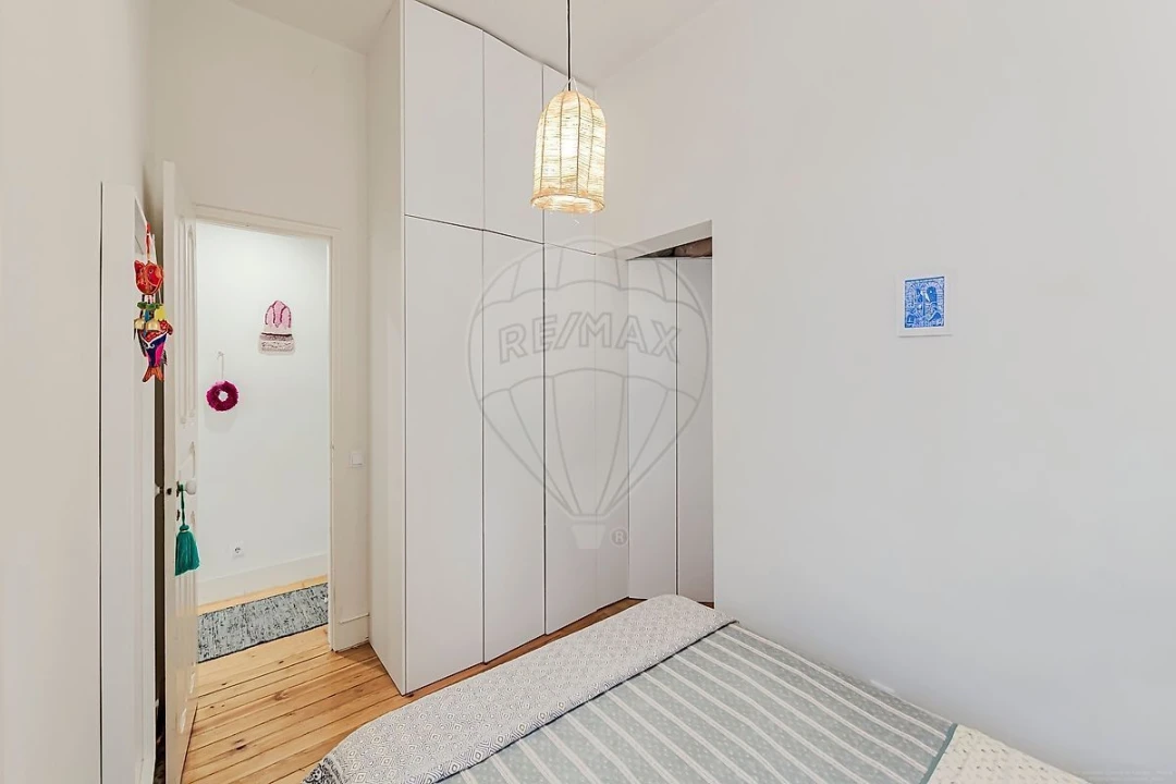 Apartamento T2 para Venda em Penha de França Foto 4