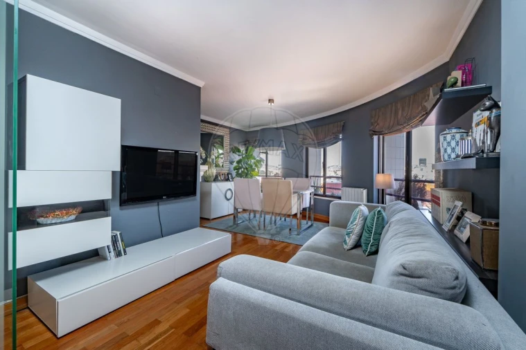 Apartamento T1 para Venda em Penha de França Foto 2