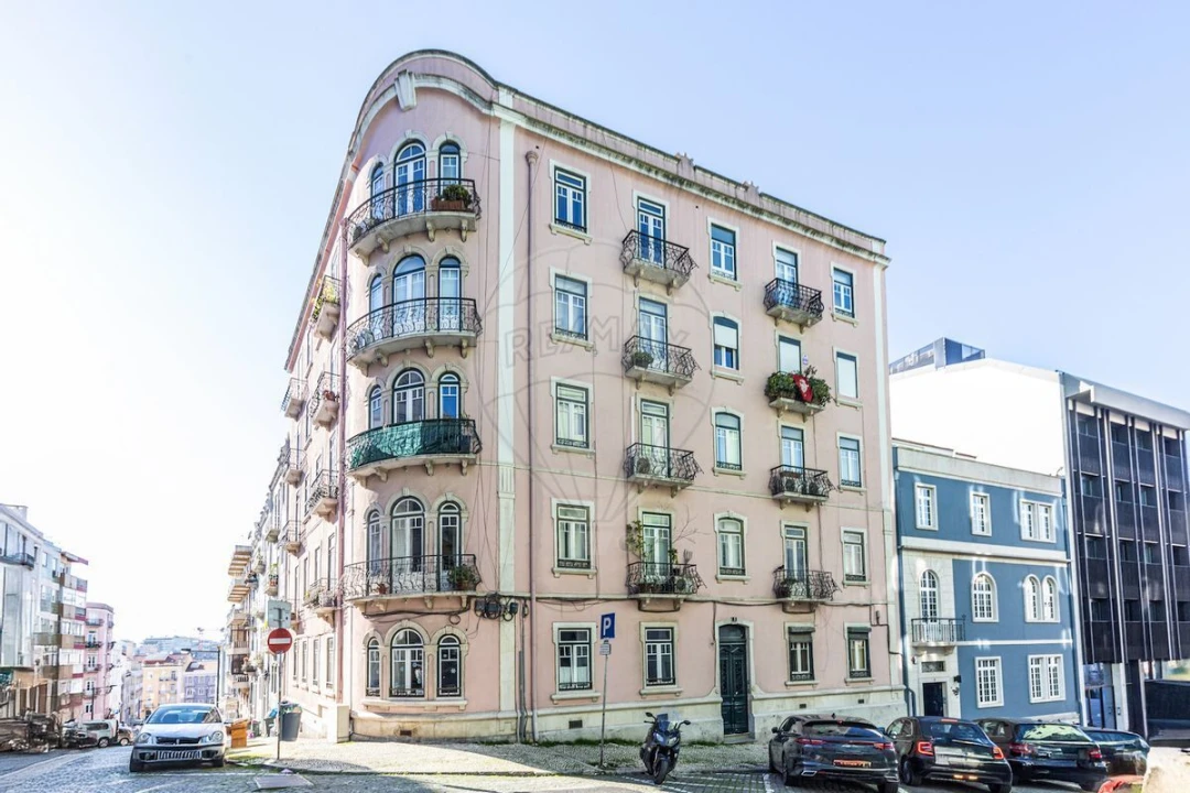 Apartamento T4 para Venda em Santo António Foto 31
