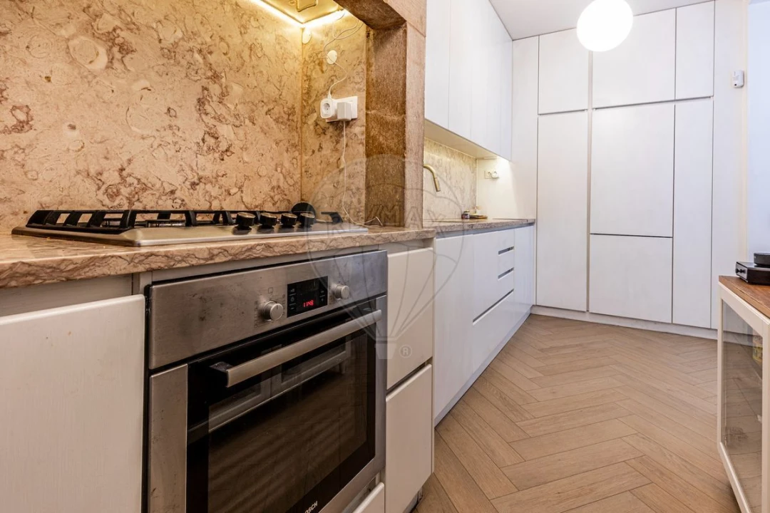 Apartamento T4 para Venda em Santo António Foto 3