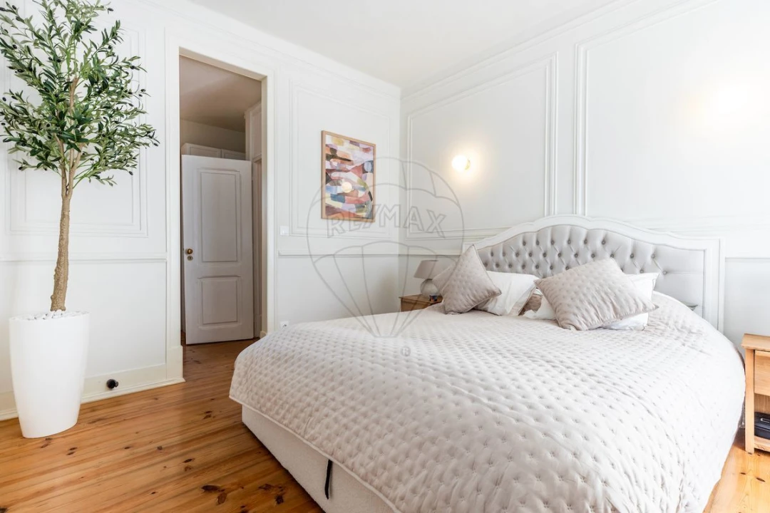 Apartamento T4 para Venda em Santo António Foto 30