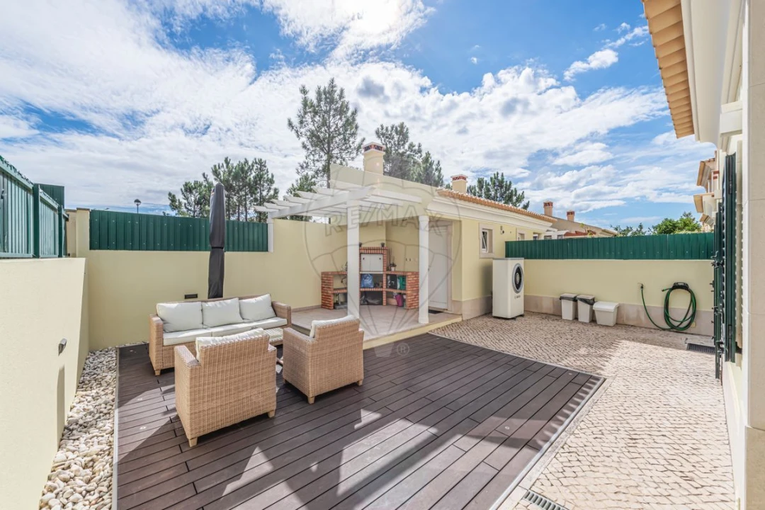 Moradia T4 para Venda em Ericeira Foto 28