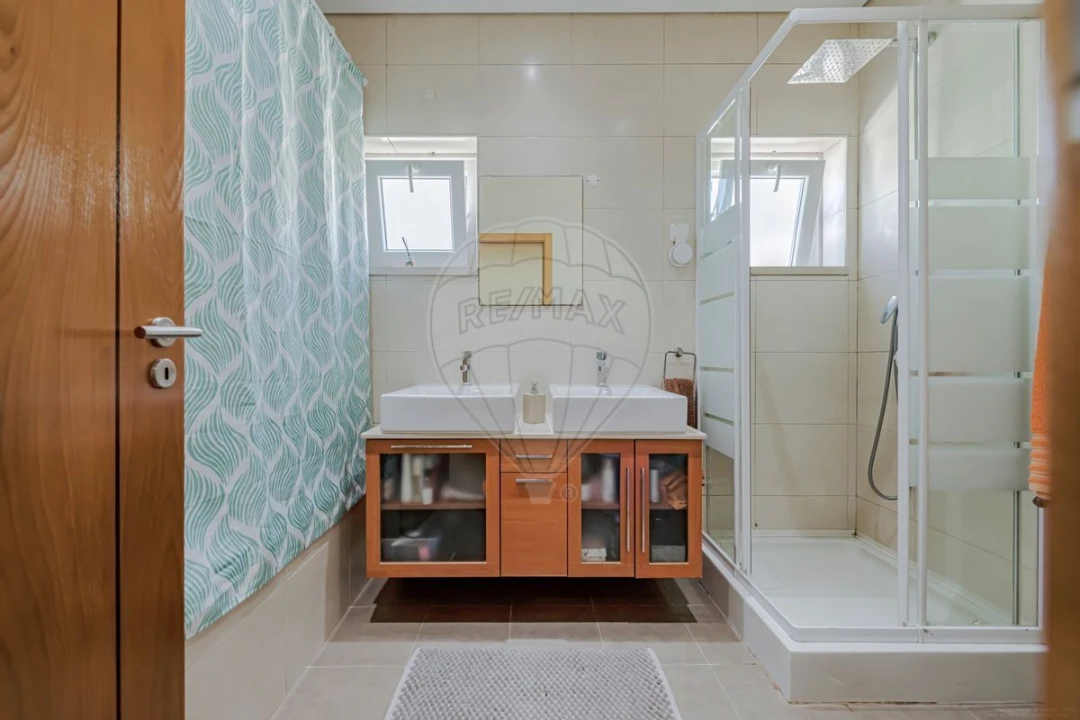 Moradia T4 para Venda em Ericeira Foto 9