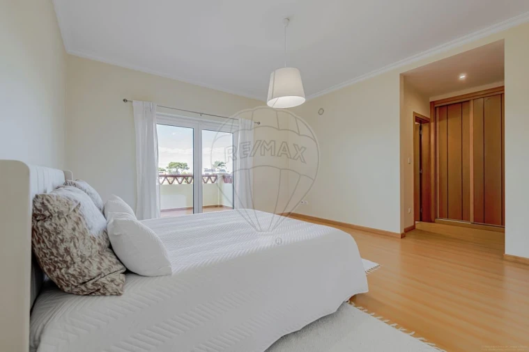 Moradia T4 para Venda em Ericeira Foto 6