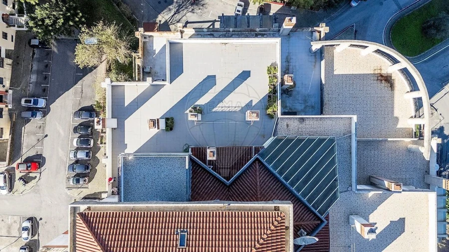 Apartamento T4 para Venda em Algueirão-Mem Martins Foto 36