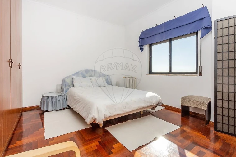 Apartamento T4 para Venda em Algueirão-Mem Martins Foto 22