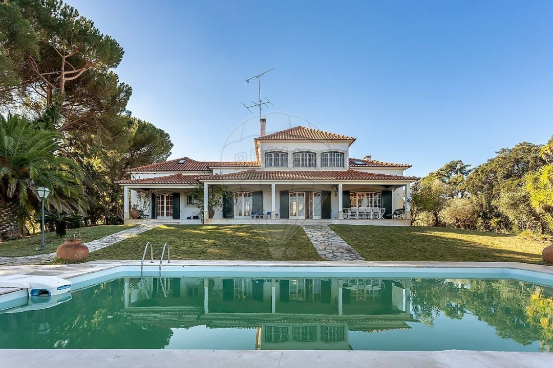 Quinta T5 para Venda em Povoa da Isenta Foto 1