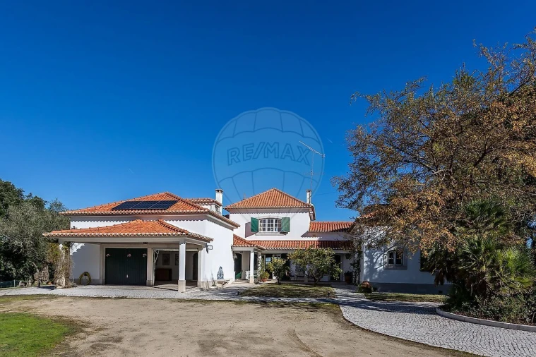 Quinta T5 para Venda em Povoa da Isenta Foto 7