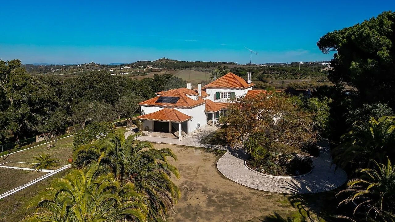 Quinta T5 para Venda em Povoa da Isenta Foto 6