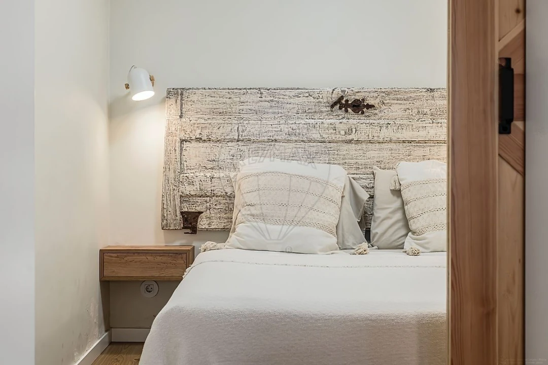 Apartamento T2 para Venda em Santo António Foto 13