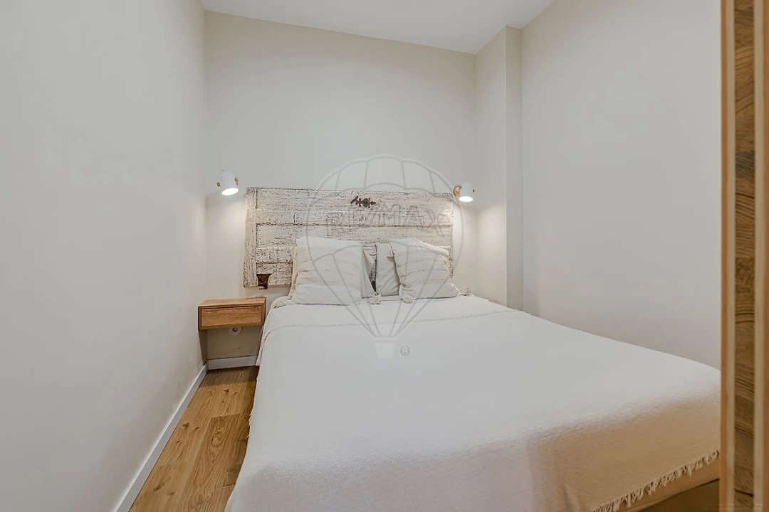 Apartamento T2 para Venda em Santo António Foto 14