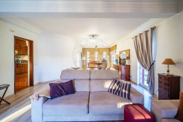 Moradia T3 para Venda em Corroios Foto 7