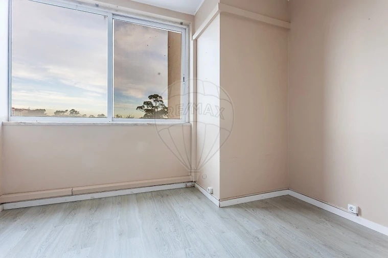 Loja para Venda em Alfragide Foto 14