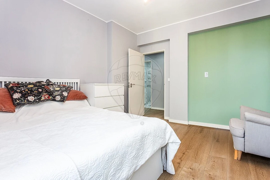 Apartamento T2 para Venda em Odivelas Foto 19